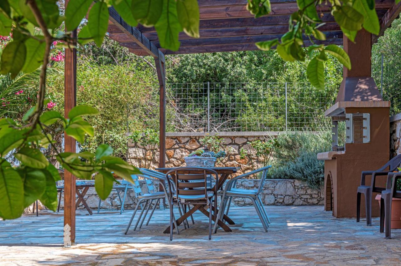 Villa Despina Prines  ภายนอก รูปภาพ
