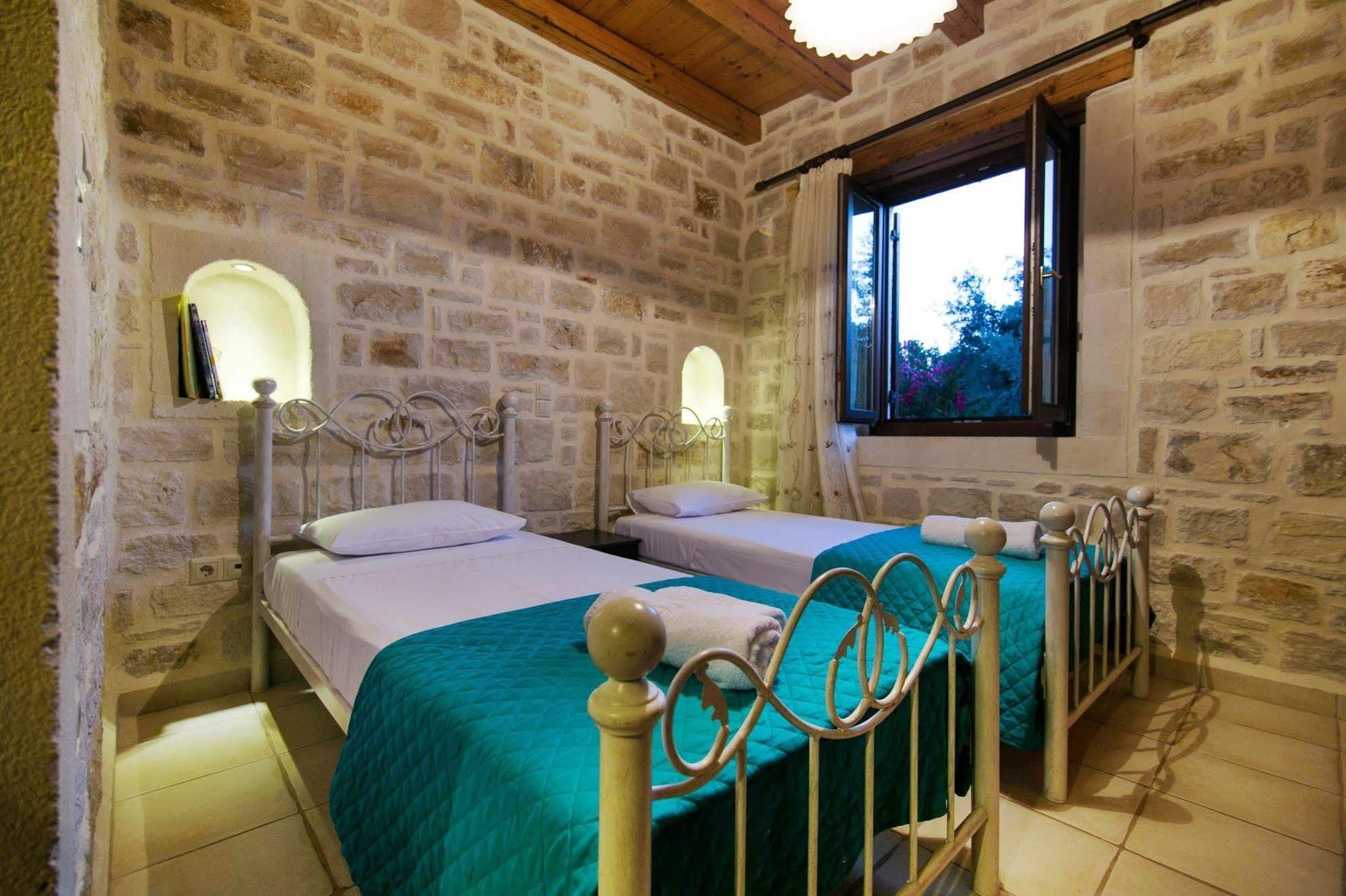 Villa Despina Prines  ภายนอก รูปภาพ